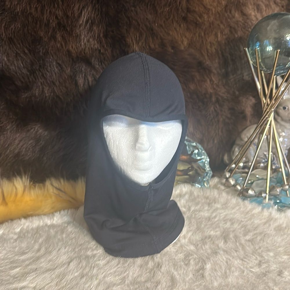 Serius head cover OS (6018)